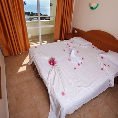 Tuntas Family Suites Kusadası Eksteriør billede