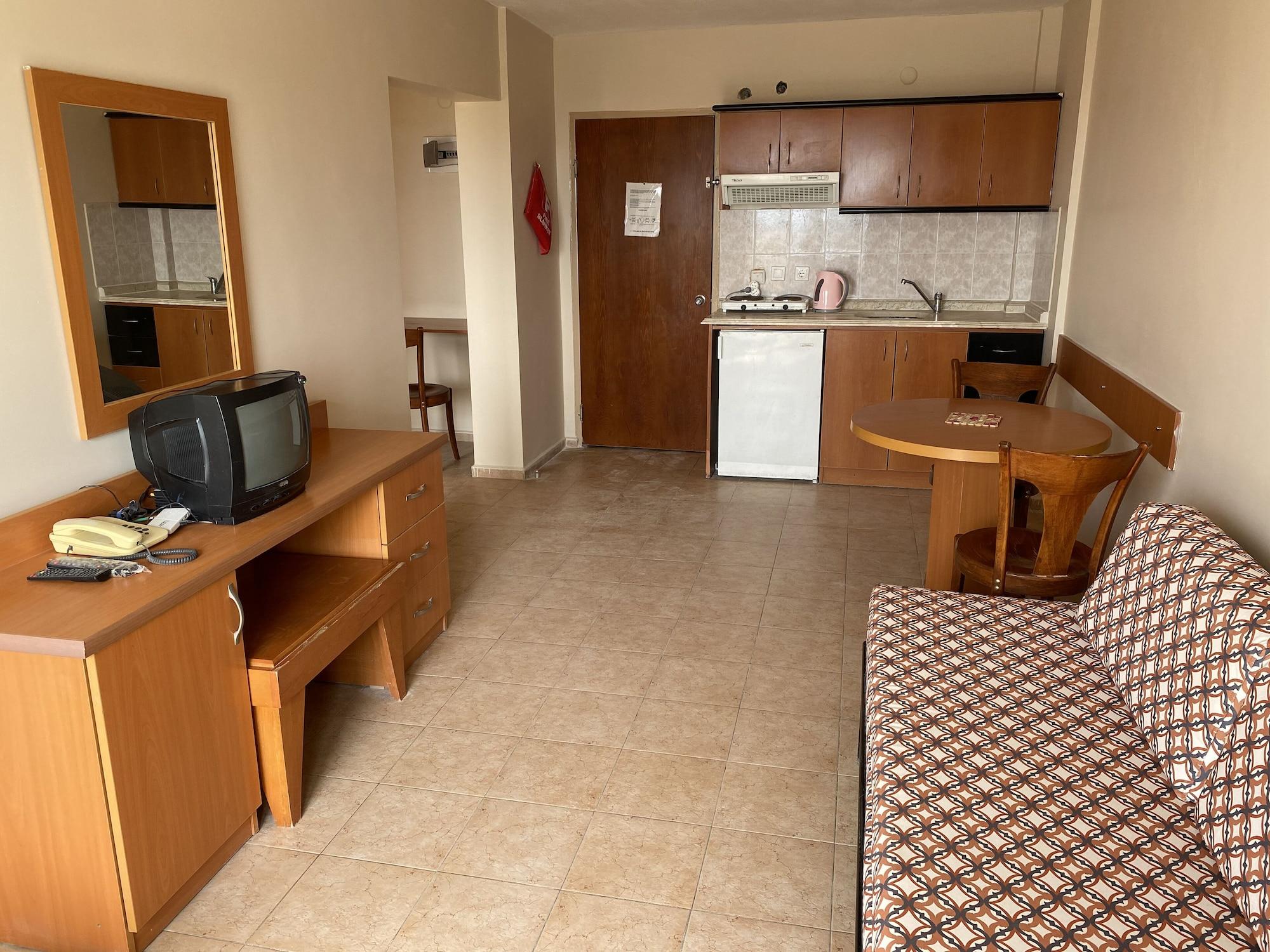 Tuntas Family Suites Kusadası Eksteriør billede