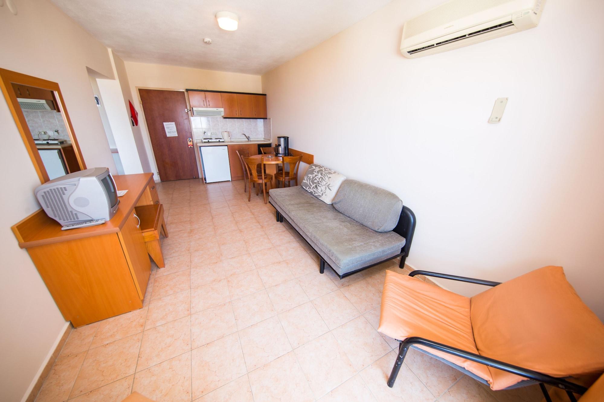 Tuntas Family Suites Kusadası Eksteriør billede