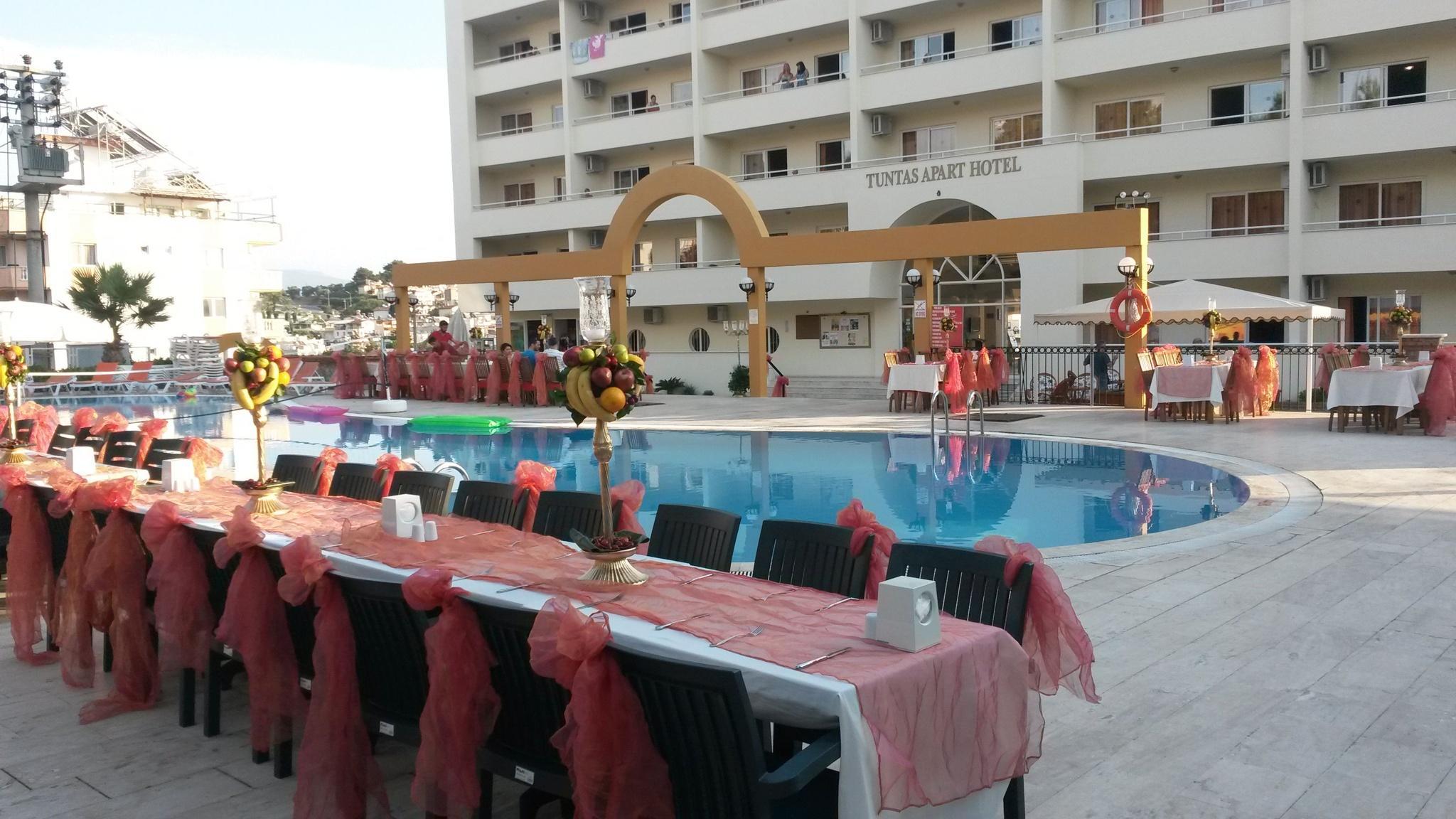 Tuntas Family Suites Kusadası Eksteriør billede