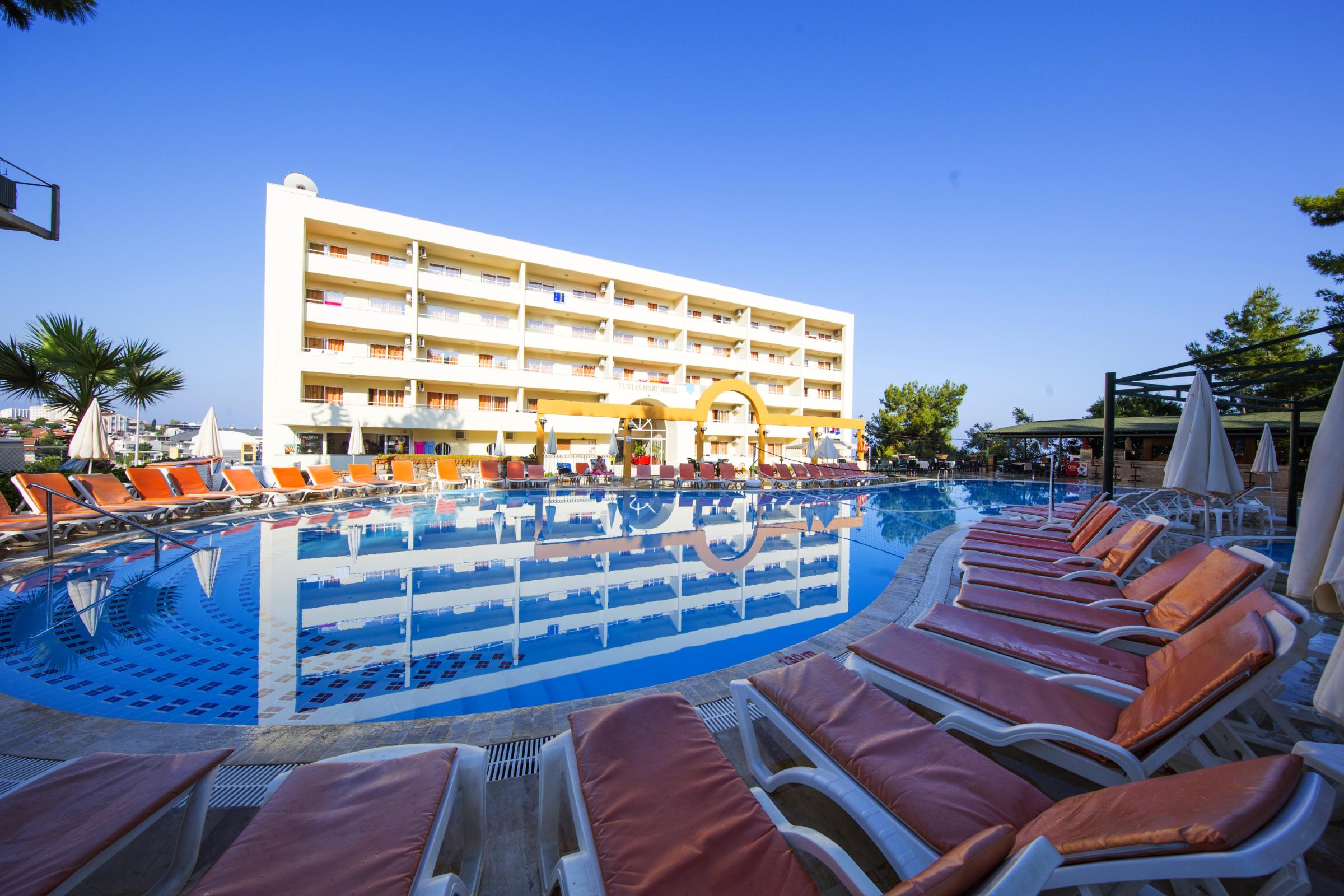 Tuntas Family Suites Kusadası Eksteriør billede
