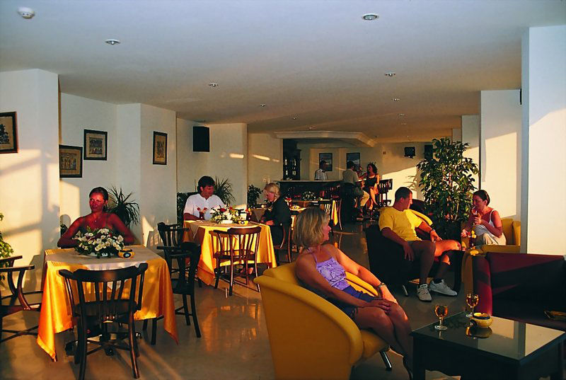Tuntas Family Suites Kusadası Eksteriør billede