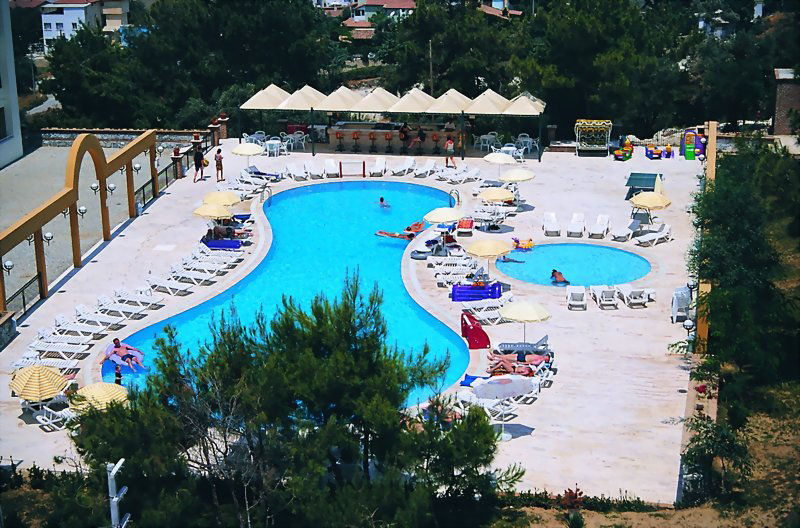 Tuntas Family Suites Kusadası Eksteriør billede