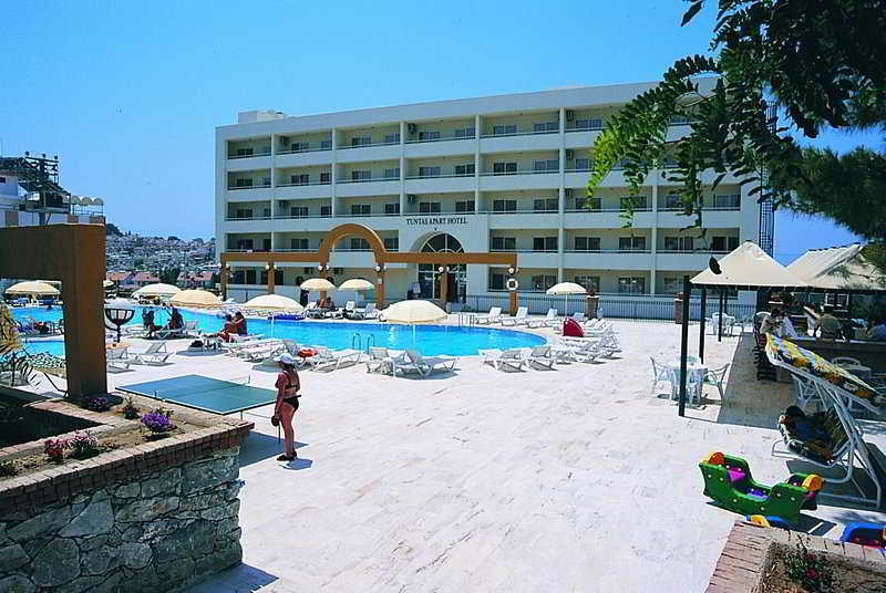 Tuntas Family Suites Kusadası Eksteriør billede